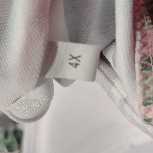 NWT Big and Tall Woman Swim TOP by Weinicico SIZE 4X - Picture 8 of 8